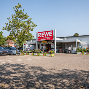 Frontansicht Gewerbeobjekt Zeven